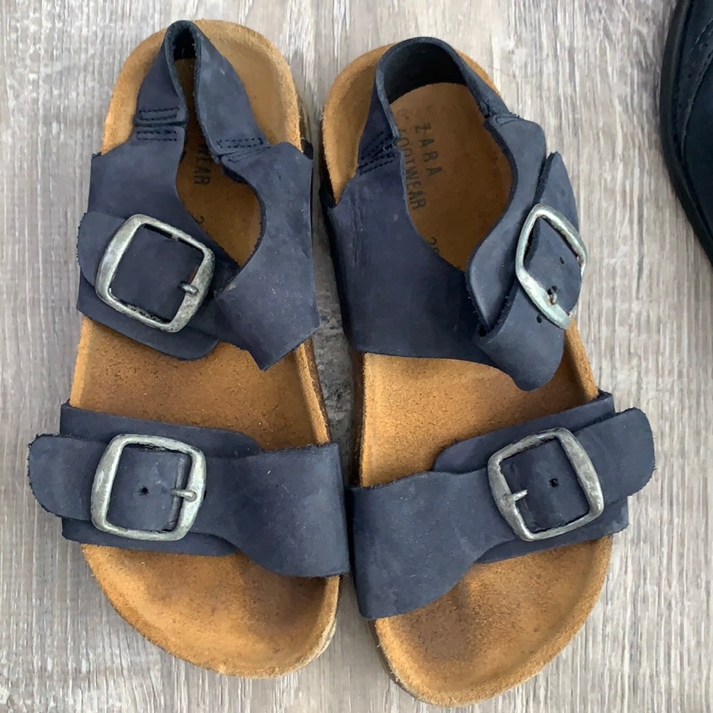 Zara leather sandals size 28